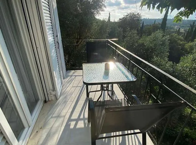 Alexander 2 Apartman